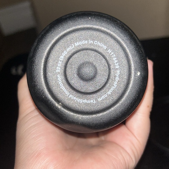 Hydroflask - Picture 5 of 5
